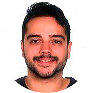 Adán Mateu Roldán trabajando en radiotrazadores pet Adán Mateu Roldán